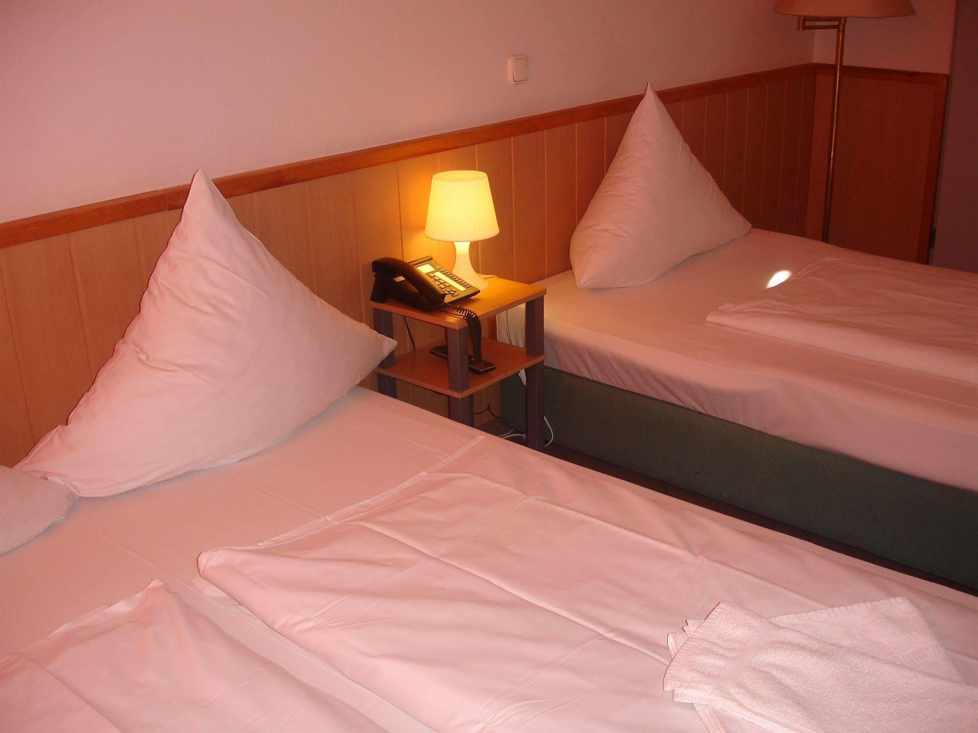 Hotel Angel 2*